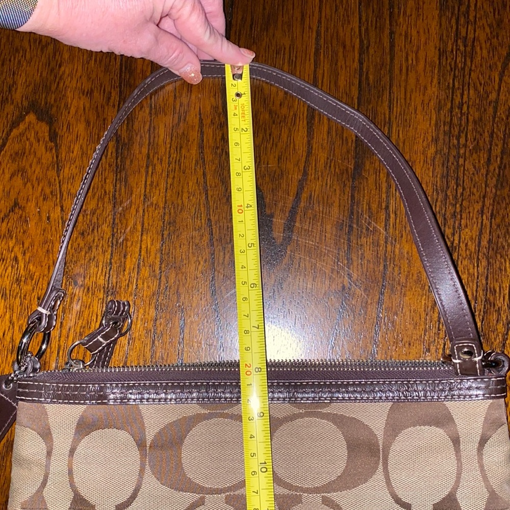 Coach Signature C Shoulder Purse Brown - Picture 6 of 10